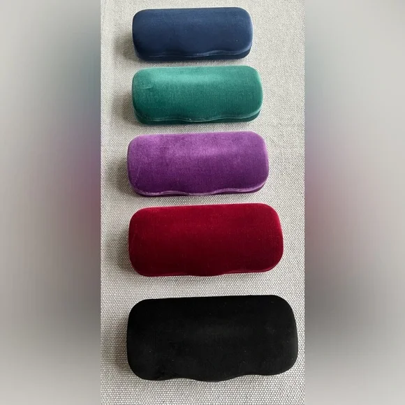 GUCCI Sunglass Velvet Case w/ Silk Dust Bag & Cleaning cloth. NEW! - Picture 4 of 13